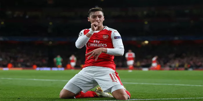 Mesut Ozil Legenda Paling Bersinar Milik Arsenal di-Eranya