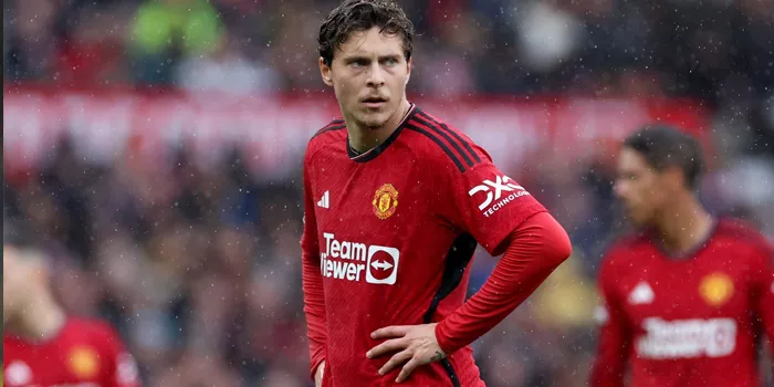 Juventus Tawarkan Bek Man Utd, Victor Lindelof