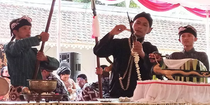 Jamasan Pusaka: Warisan Budaya Jawa Barat yang Berharga