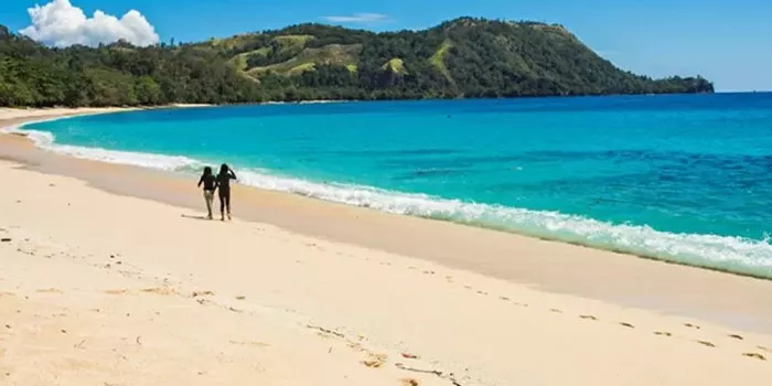 Keindahan Pantai Pall, Destinasi Wisata Alam Yang Menawan